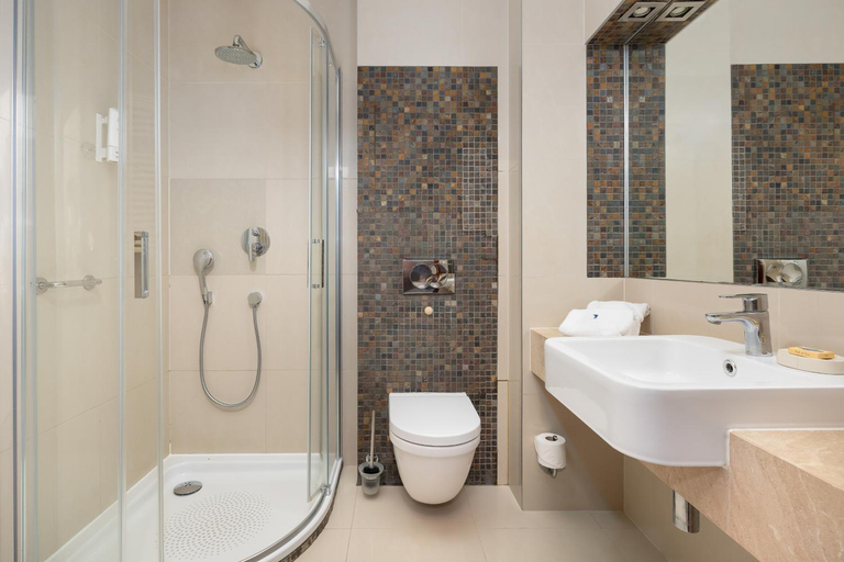 Bathroom 3, Hotel&Spa Stary Dziwnow basen swimming pool, Kamień