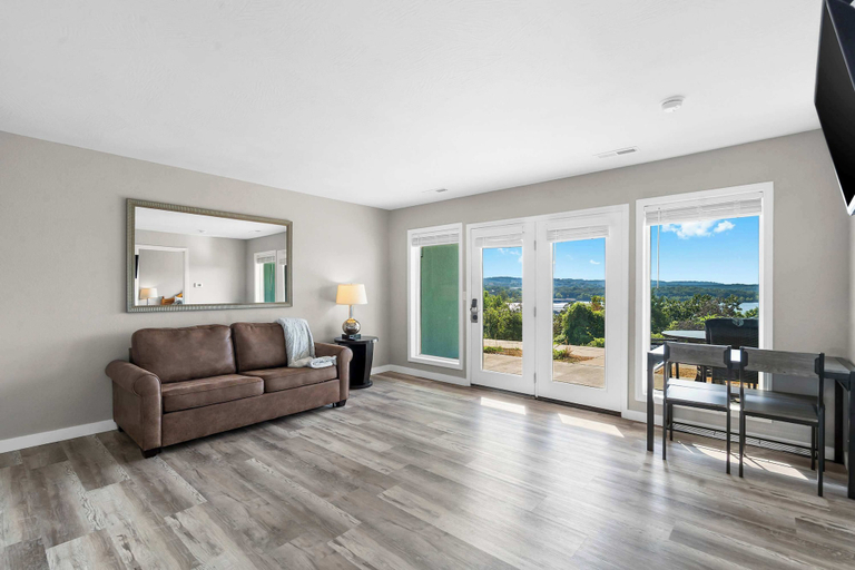 Primary image, Waterview Oasis Stay for 4, Stone