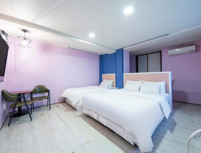 Bedroom 2, Cheongju Hotel 7, Cheongju