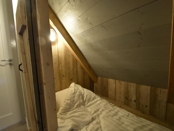 Bedroom 2, Studio Hazenborgh in Callantsoog near the sea, Zijpe