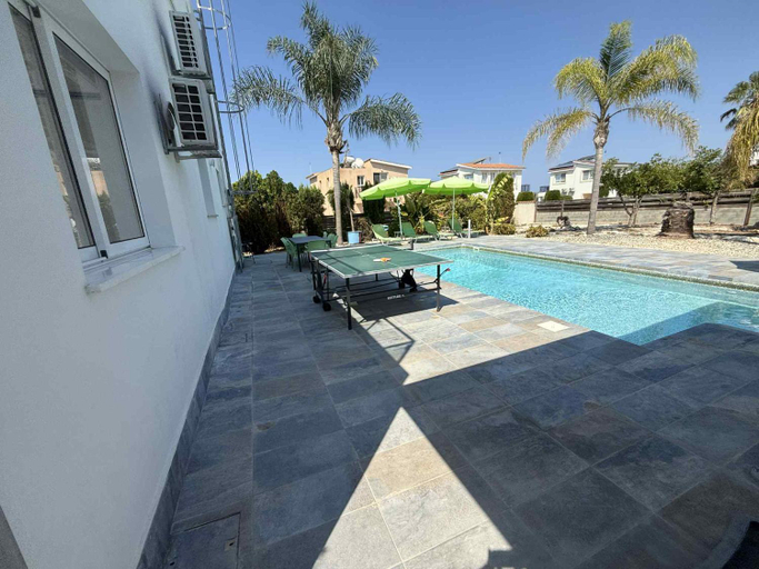 Sport & Beauty 2, Villa Coralia Gardens 1km From Coral Bay Beach