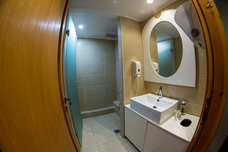 Bathroom 2, Sappho Plomari, North Aegean