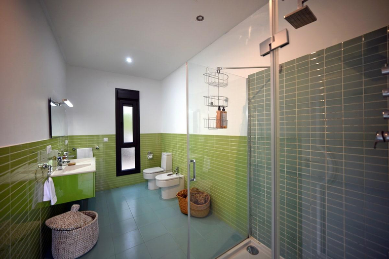 Bathroom 4, Villa Galiana by Florentia Homes, Toledo