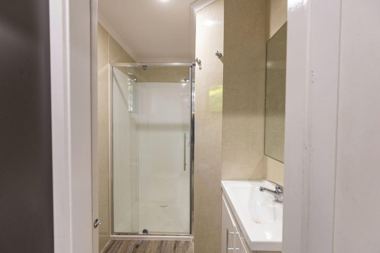 Bathroom 3, NRMA Airlie Beach Holiday Park, Whitsunday
