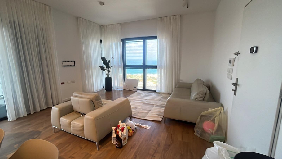 Living area 5, Stylish 3BR Family Retreat