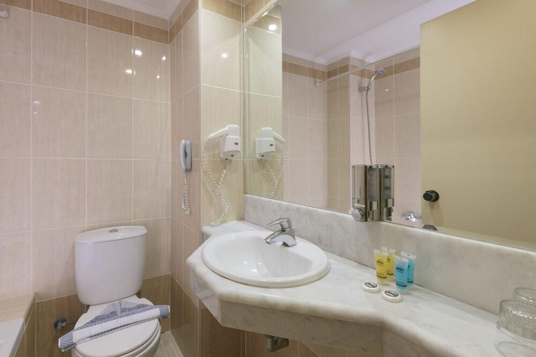 Bathroom, Island Resorts Marisol Hotel, South Aegean