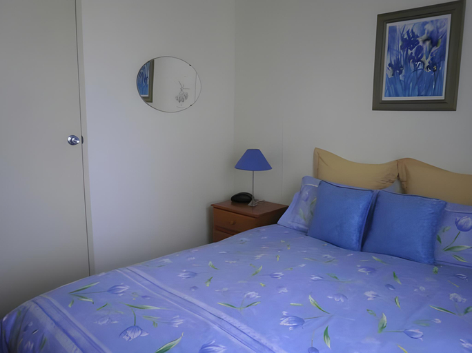 Interior view 5, Greengate Cottages, West Coast