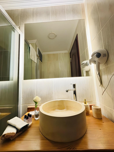 Bathroom 5, Saint John Hotel, Selçuk