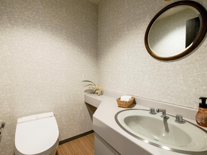 Bathroom 4, Onomichi Kokusai Hotel, Onomichi