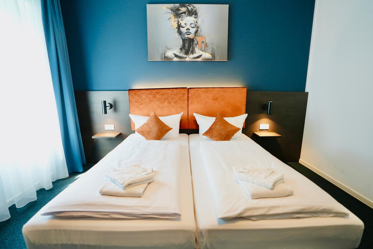 Bedroom 5, Arthotel Ambassador Wiesbaden, Wiesbaden