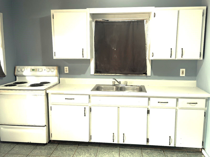 Room 3, Star Motel, Hillsborough