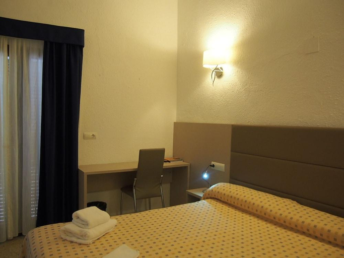 Bedroom 3, Hotel Roca Bella, Baleares