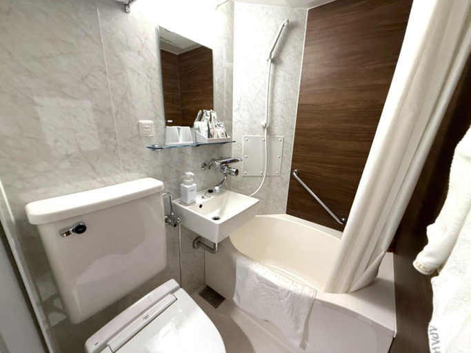 Bathroom 4, APA Hotel Keikyu Kamata Ekimaenishi , Ōta