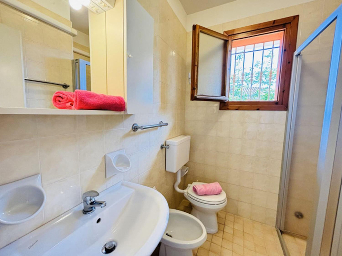 Bathroom, Colorful apartment with balcony-Beahost, Venezia