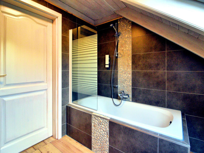Bathroom 3, Peaceful Septon chalet spa, Luxembourg