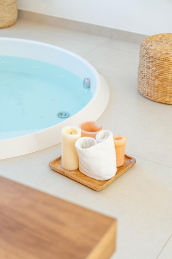 Sport & Beauty 3, Agriturismo Cirie - 6 Camere, Piscina & Colazione, Bari