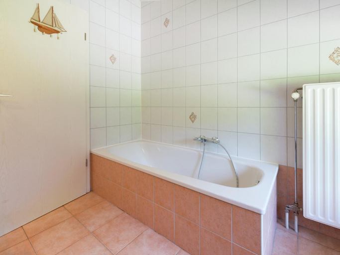 Bathroom 3, Rustic Cottage in Jevigne, Liège