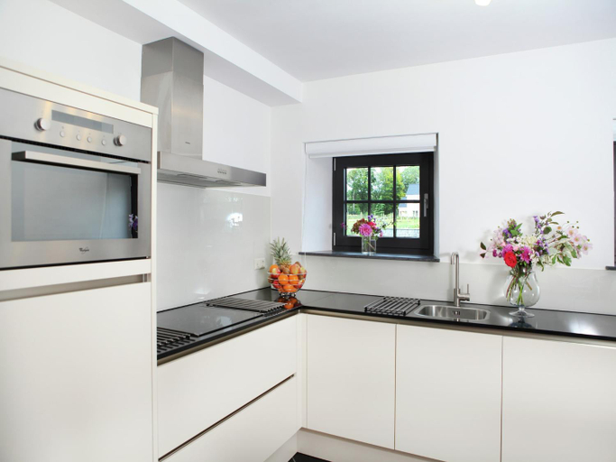 Others 3, Holiday Home in Epen with Garden BBQ, Gulpen-Wittem
