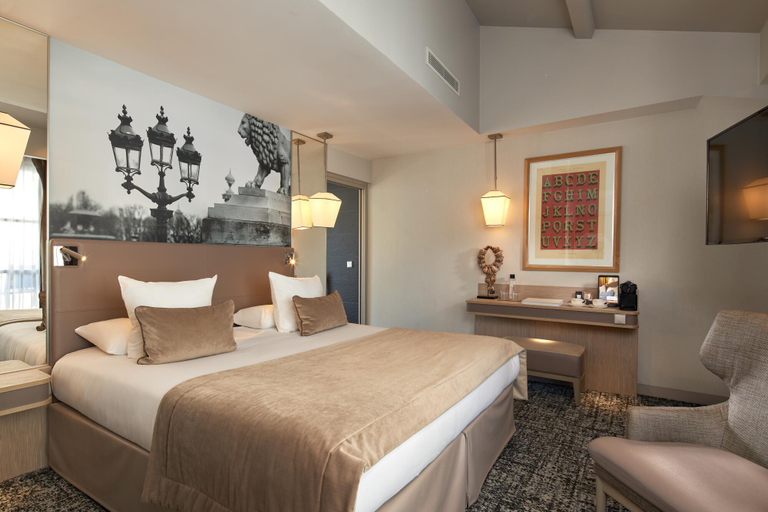 Bedroom 3, La Lanterne & Spa by Timhotel, Paris