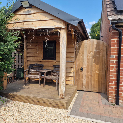 Others 2, Family-Friendly Bungalow near Salisbury, Wiltshire
