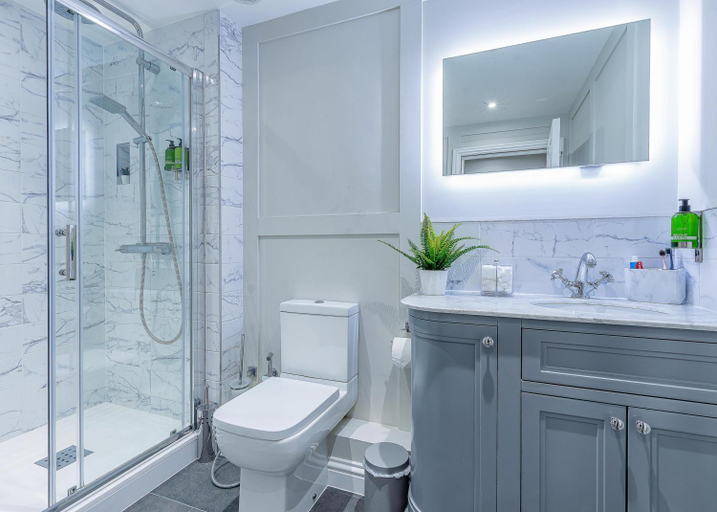 Bathroom 3, Harper Luxe Serviced Apartments Dunstable, Central Bedfordshire