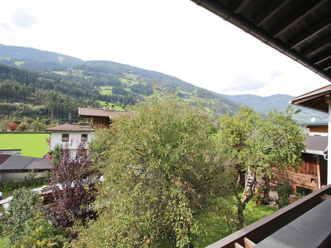 Others 5, Apartment in Stumm near Ski Slopes, Schwaz