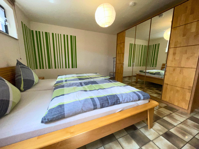 Bedroom 2, Ferienwohnung ehemaligen Schaferhof, Eifelkreis Bitburg-Prüm