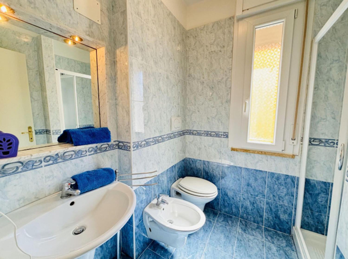 Bathroom 3, Grazioso Trilocale nice apt only 100mt from beach, Venezia