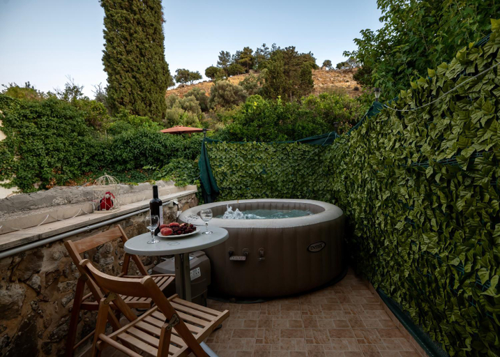 Sport & Beauty 5, Villa Sofita with pool, Crete