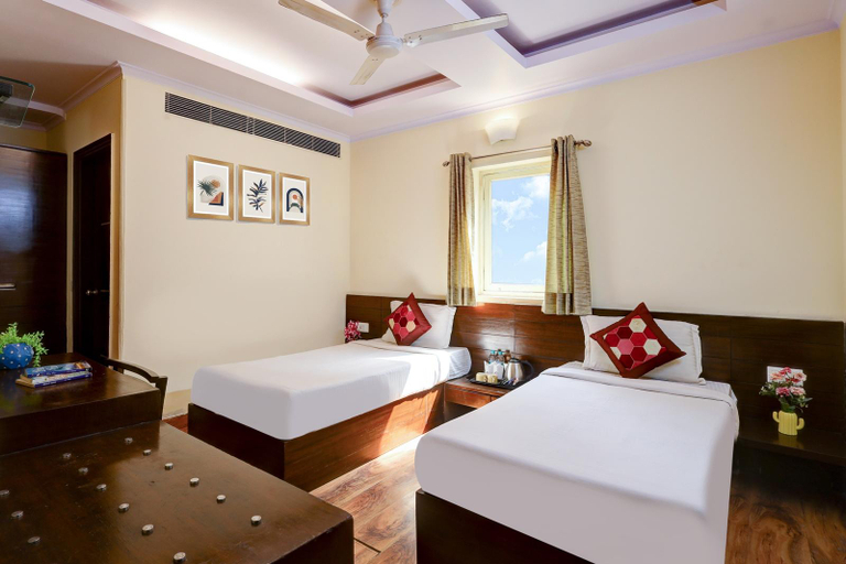 Bedroom 2, The Pearl - A Royal Residency, Delhi
