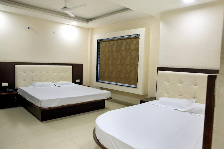 Bedroom 3, Hotel Shri RamKrishna Bagh Palace by M Square, Indore