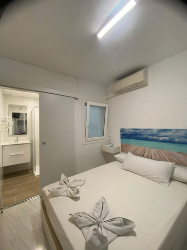 Bedroom 2, Pension RENCH, Castellón
