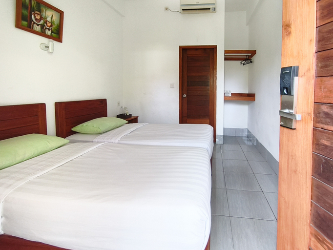 Others 4, BC Inn near Senggigi Harbour RedPartner, Lombok