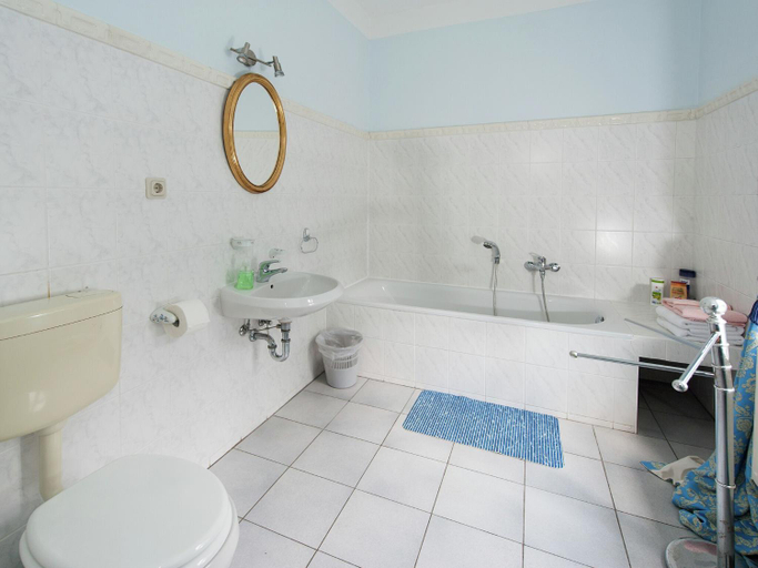 Bathroom 3, Studio in Saxony near Dubener Heide, Nordsachsen