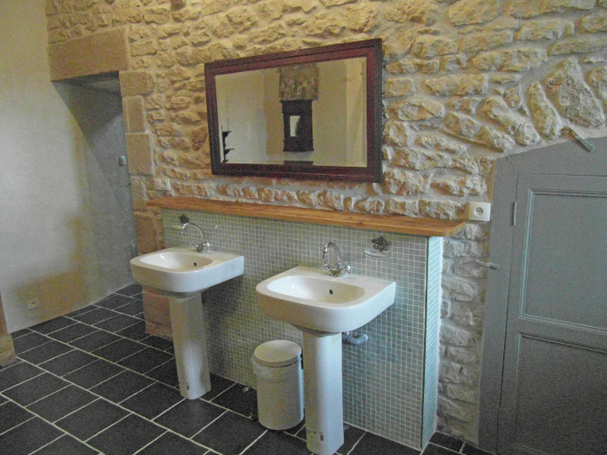 Bathroom 3, Castle in Le Veurdre near Forest and River, Allier