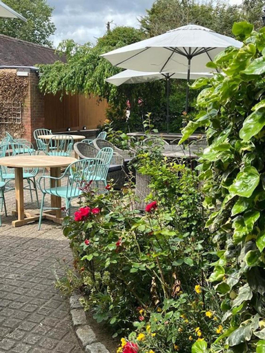 Others 5, The Coach and Horses, Oxfordshire