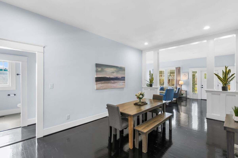 Room 5, 2nd Ave East Lake Craftsman, Jefferson