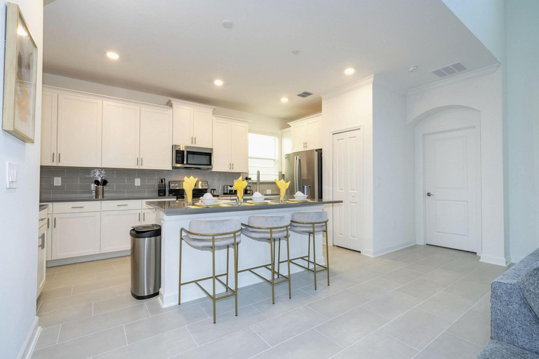 3, Themed 5Bd Family Villa w Pool & Spa Near Disney, Osceola
