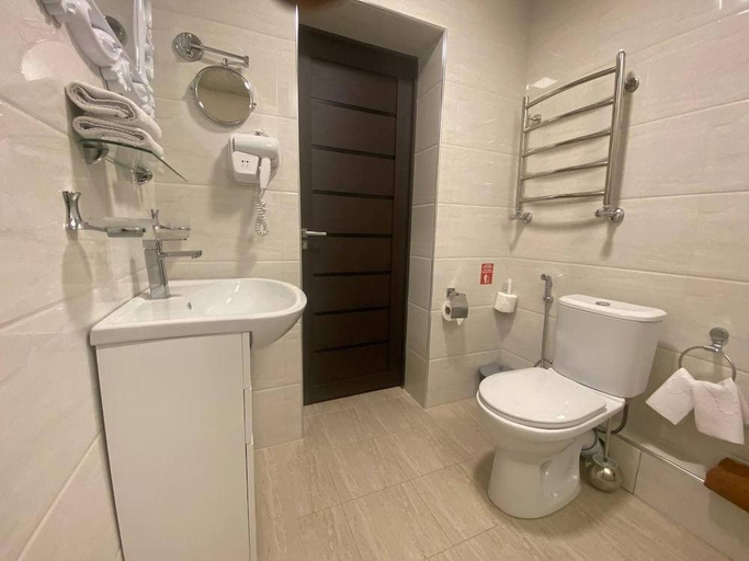 Bathroom 4, Asia Tashkent Hotel, Tashkent City