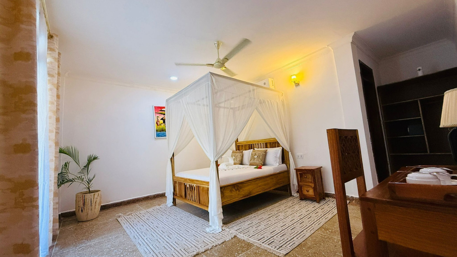 Room 4, Moya Beach Hotel, Kati