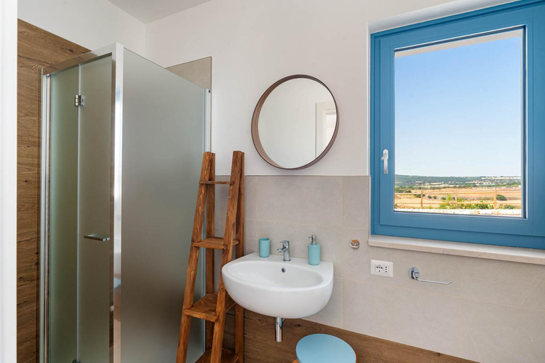 Bathroom 3, Infinity Truly Trulli, Bari