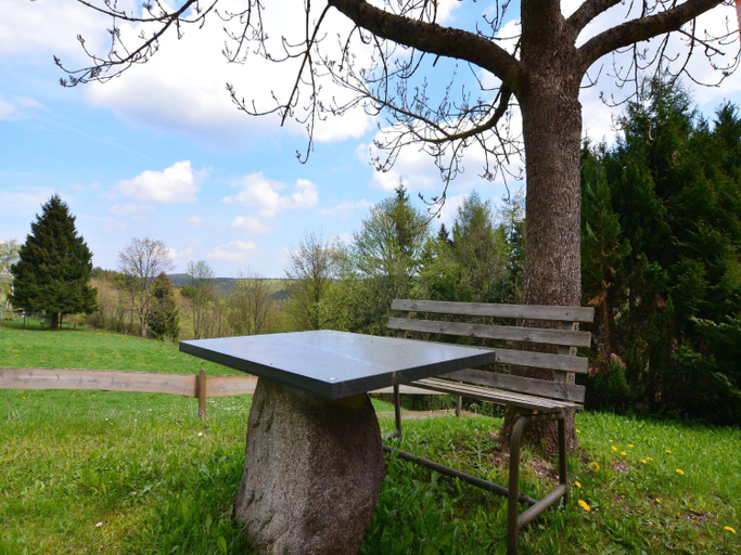 Others 3, Forest Retreat with Garden, Ilm-Kreis