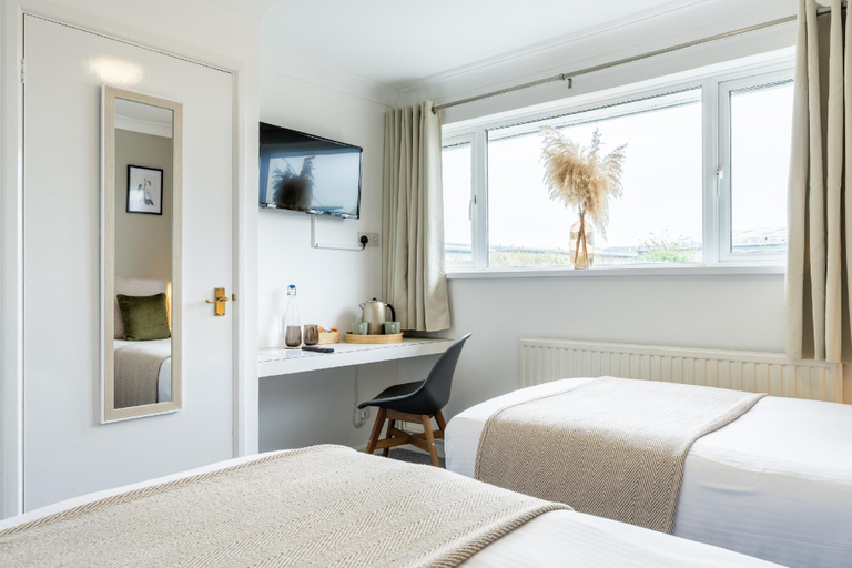 Bedroom 2, The Inn For All Seasons, Cornwall