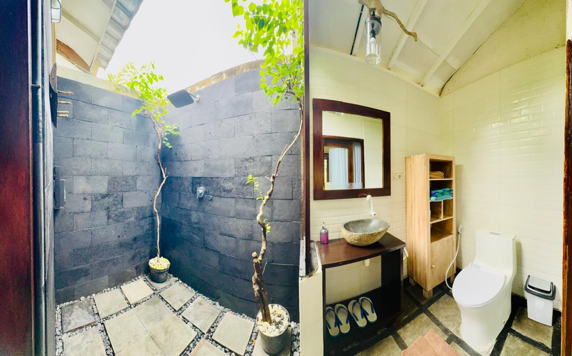 Bathroom 3, The this-kon Gili Meno, Lombok