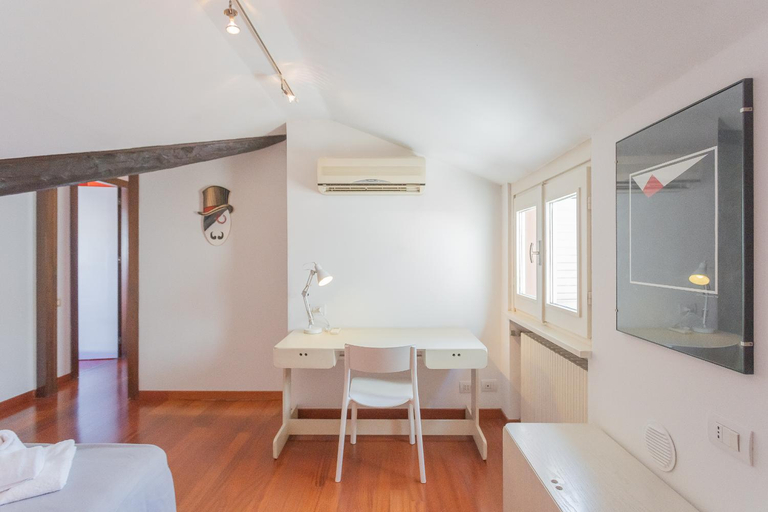 Others 2, La Mansarda by Rent All Como, Como
