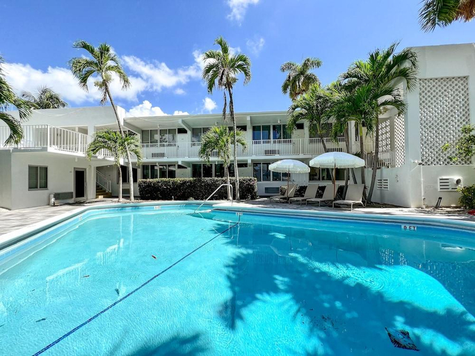 Sport & Beauty 2, Beach Gardens A North Beach Village Resort Hotel, Broward