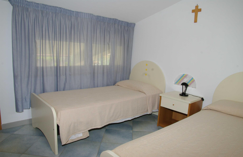 Bedroom 2, Apartment in Villa Sea Horizon Sand Beach, Palermo