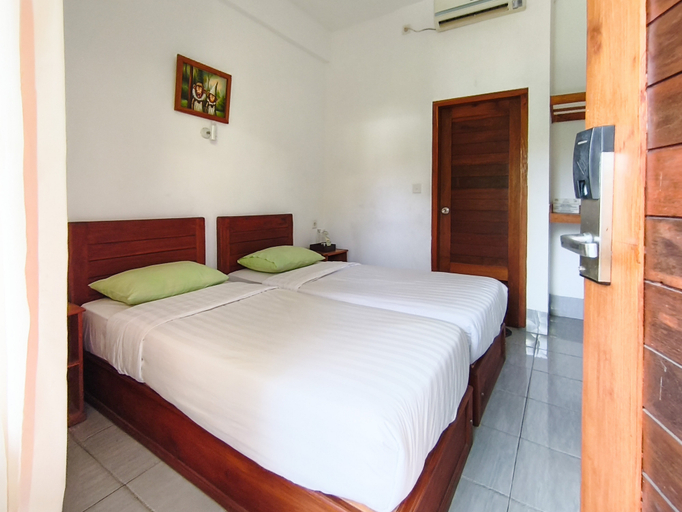 Others 2, BC Inn near Senggigi Harbour RedPartner, Lombok