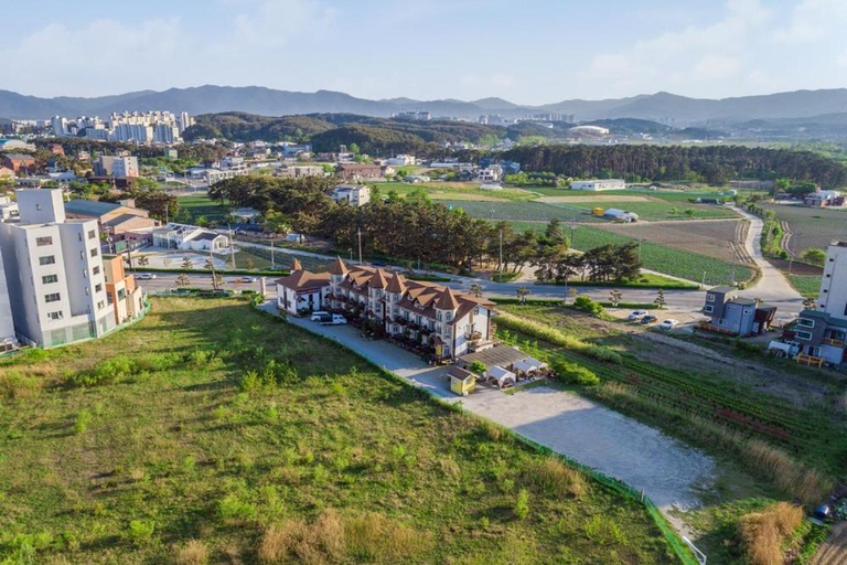 Others 3, Santa Beach Pension, Gangneung