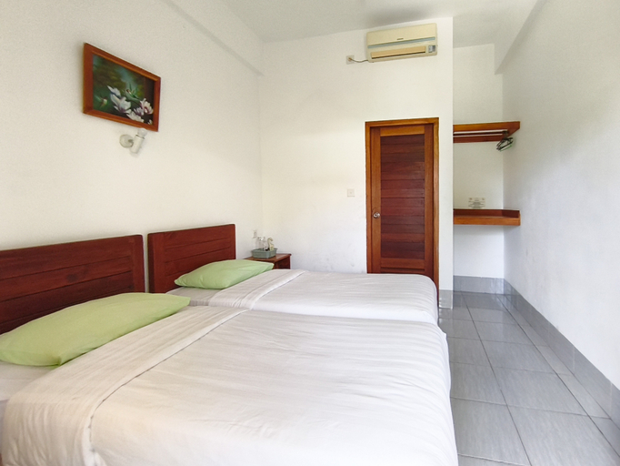 Others 5, BC Inn near Senggigi Harbour RedPartner, Lombok